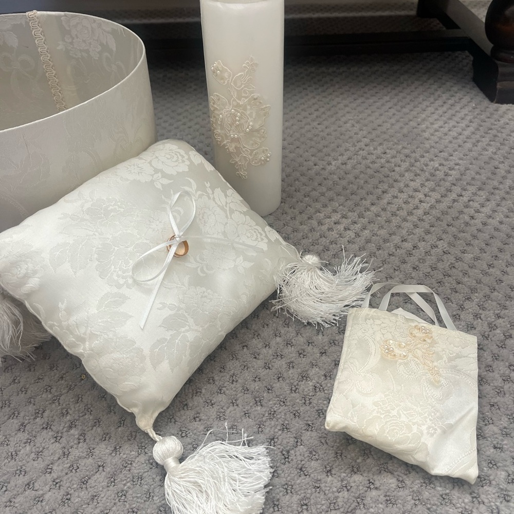 Bride’s Memory Box - Picture 3 of 5